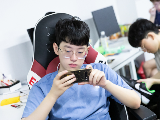 关于Doinb新星挺进下一轮表现惊艳,勇士未来可期!的信息 关于Doinb新星挺进下一轮表现惊艳,勇士未来可期!的信息